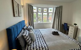 Smart Guest Rooms Fast Access To Central London Via Piccadilly Line