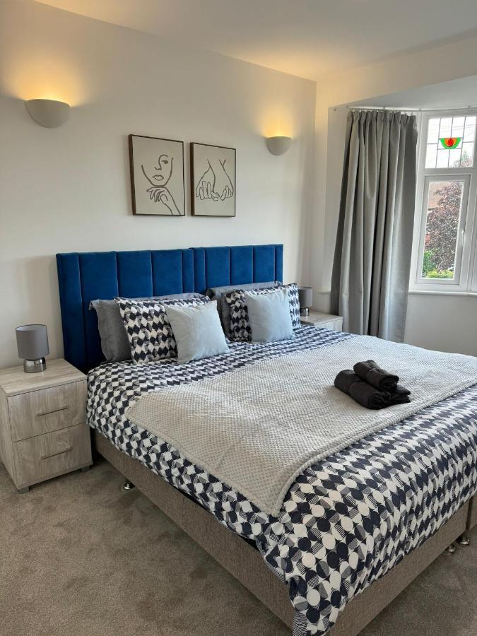 Smart Guest Rooms Fast Access To Central London Via Piccadilly Line New Southgate Exterior photo
