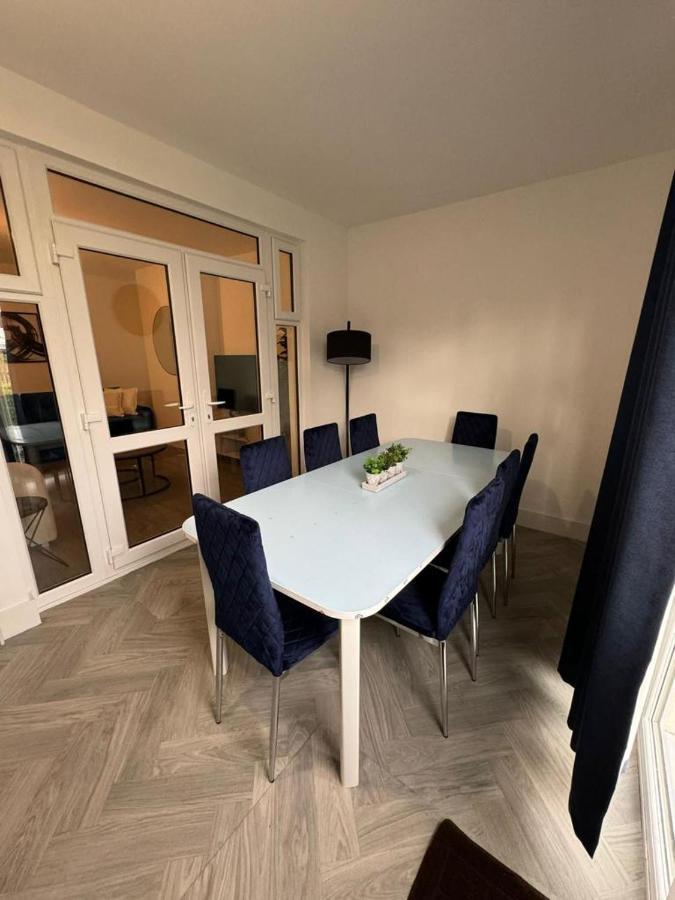 Smart Guest Rooms Fast Access To Central London Via Piccadilly Line New Southgate Exterior photo
